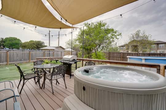 San Antonio Home w/ Hot Tub - 1 Mi to SeaWorld | 4 Bed San Antonio, TX ...