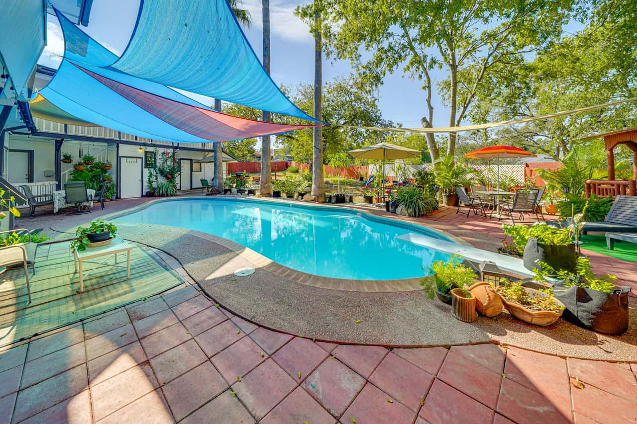 Private Pool & Yard! Massive San Antonio Villa | 6 Bed San Antonio, TX ...