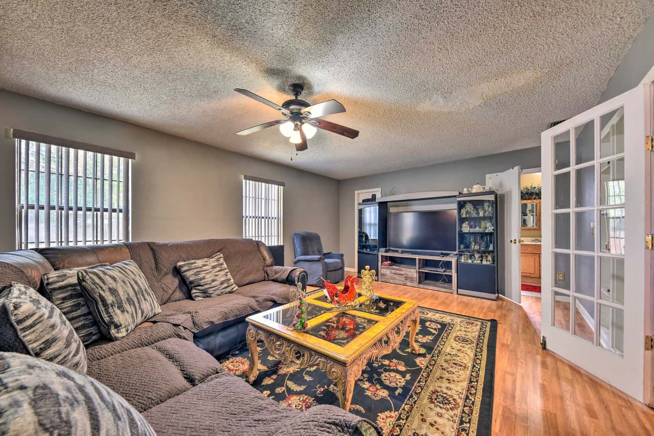Cozy Jacksonville Home w/ Yard ~ 8 Mi to Dtwn | 2 Bed Jacksonville, FL ...