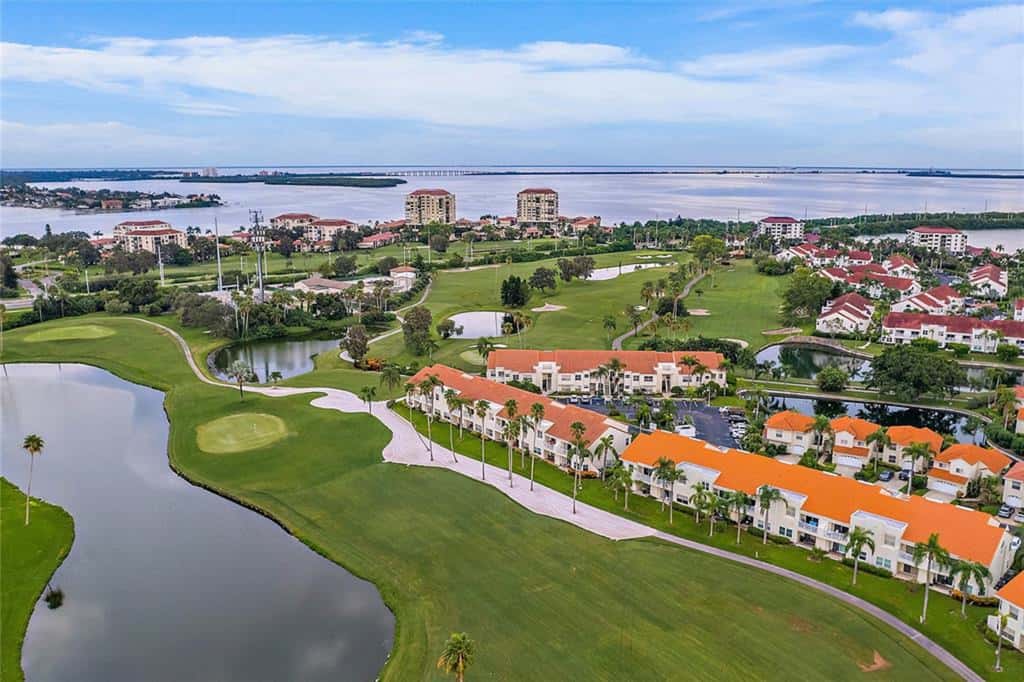 4 Mi to St Pete Beach! Family Condo w/ Pool Access
