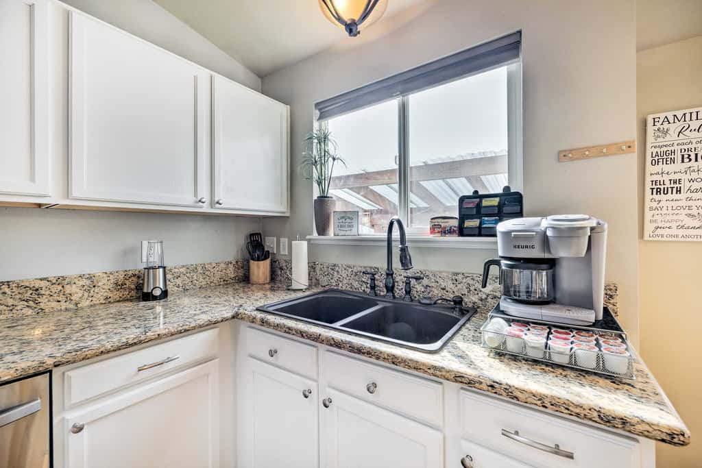 Colorado Springs Vacation Home - Walk to Park
