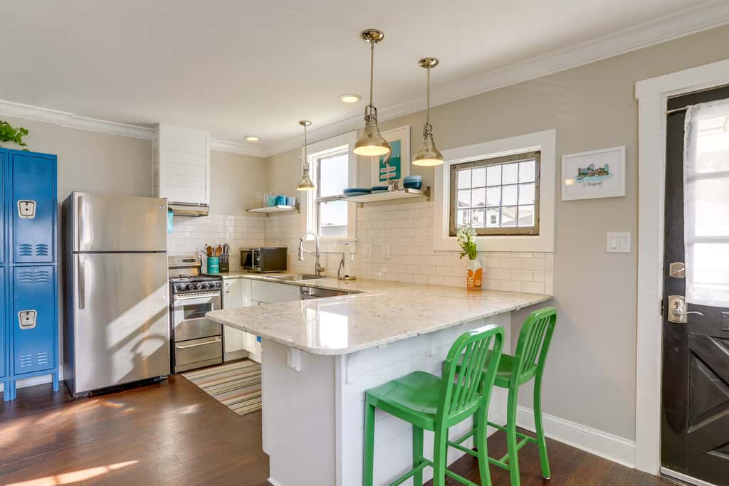 Bright St Petersburg Apartment, Walk to Downtown!