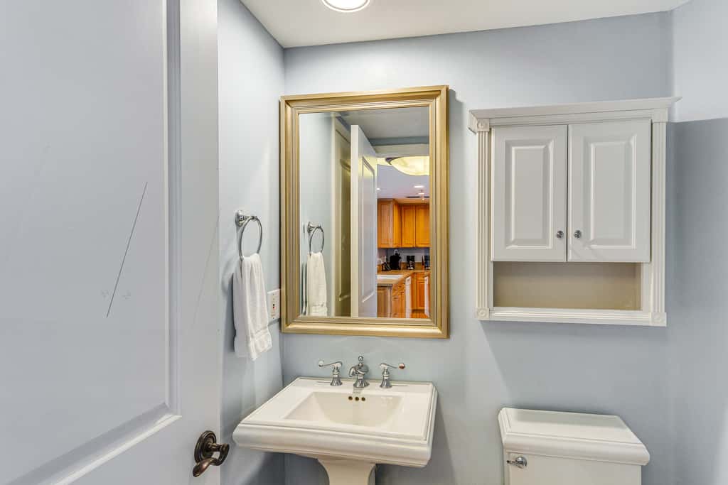 Florida Resort Condo: Walk to Pensacola Beach!