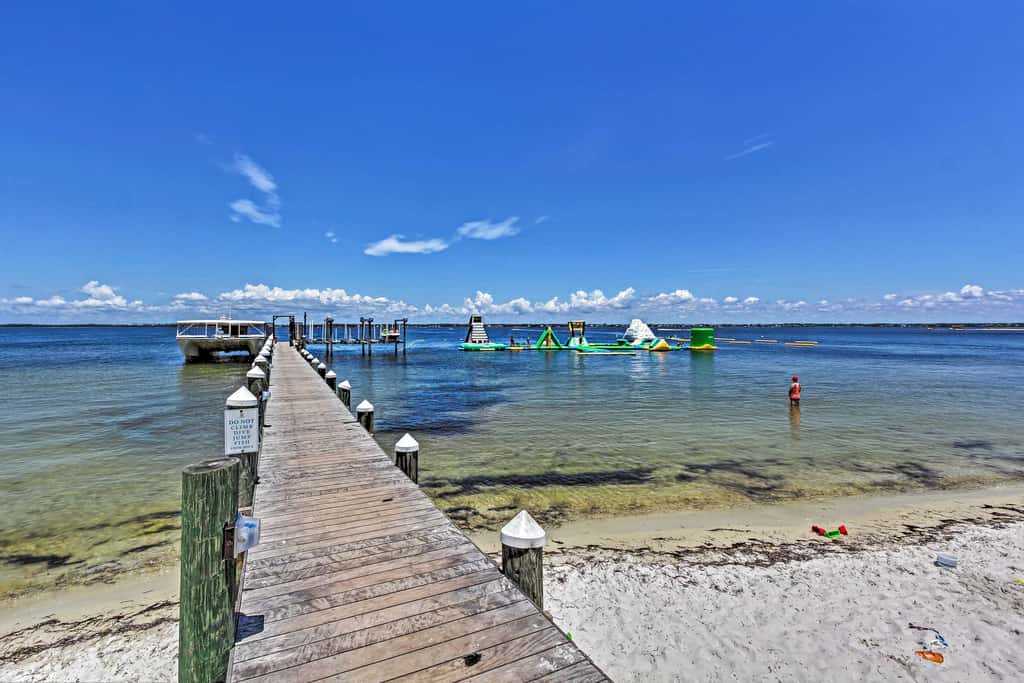 Florida Resort Condo: Walk to Pensacola Beach!