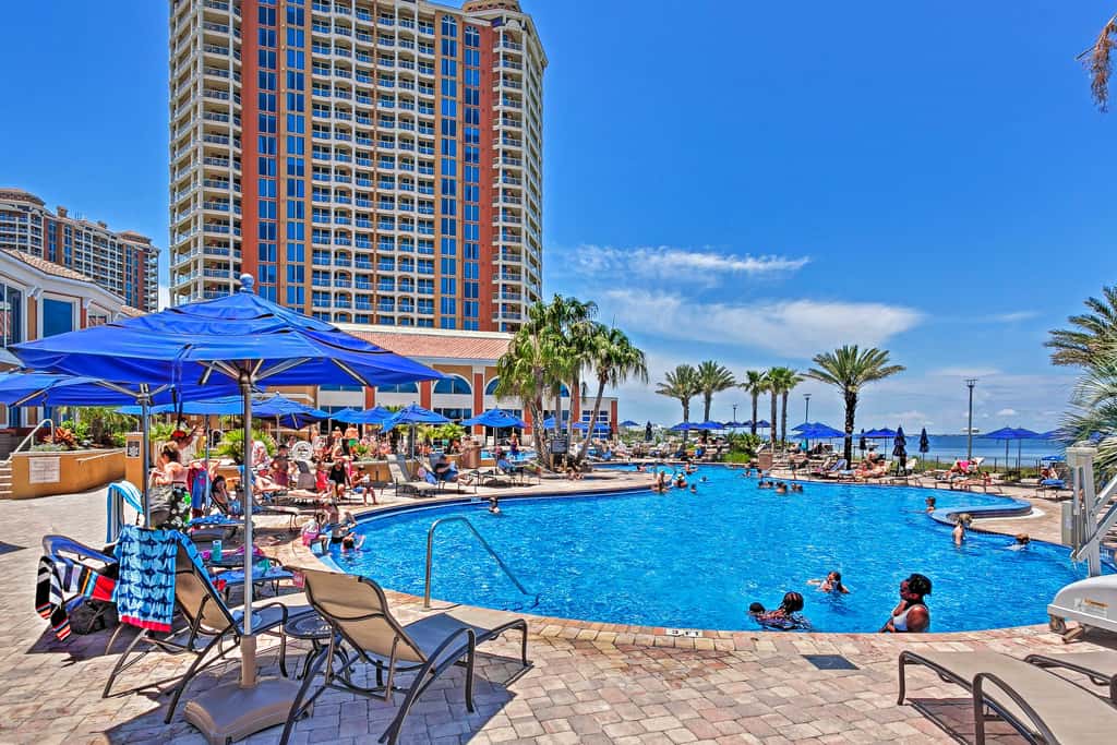 Florida Resort Condo: Walk to Pensacola Beach!