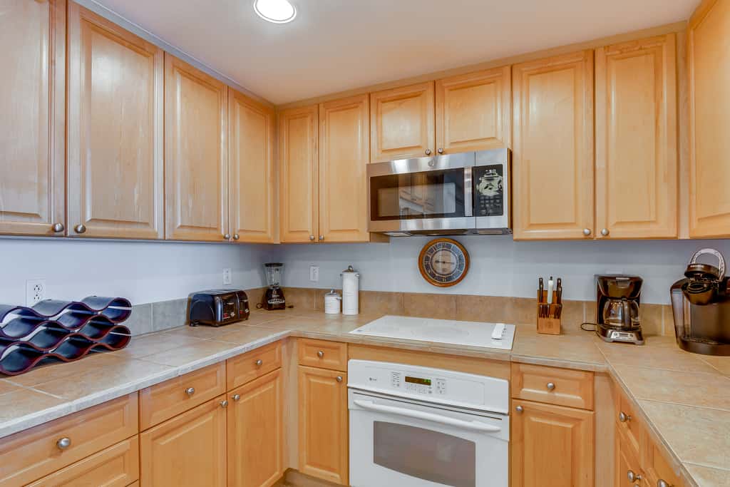 Florida Resort Condo: Walk to Pensacola Beach!