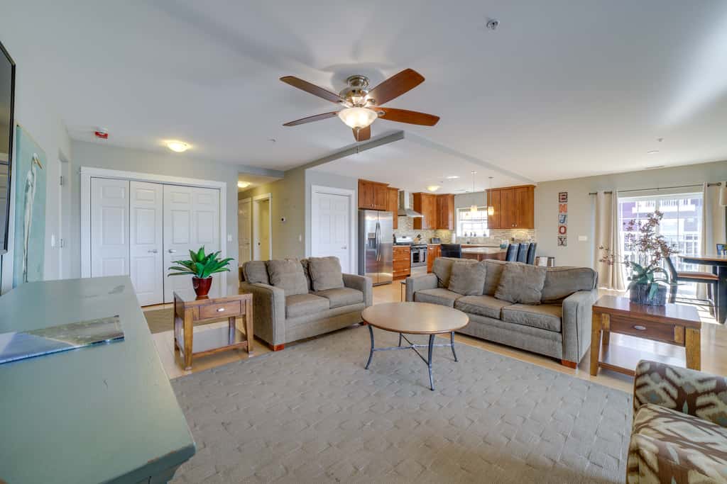 Idyllic New Buffalo Condo: Walk to Beach & Shops!