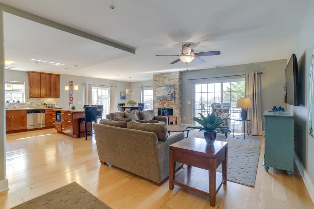 Idyllic New Buffalo Condo: Walk to Beach & Shops!