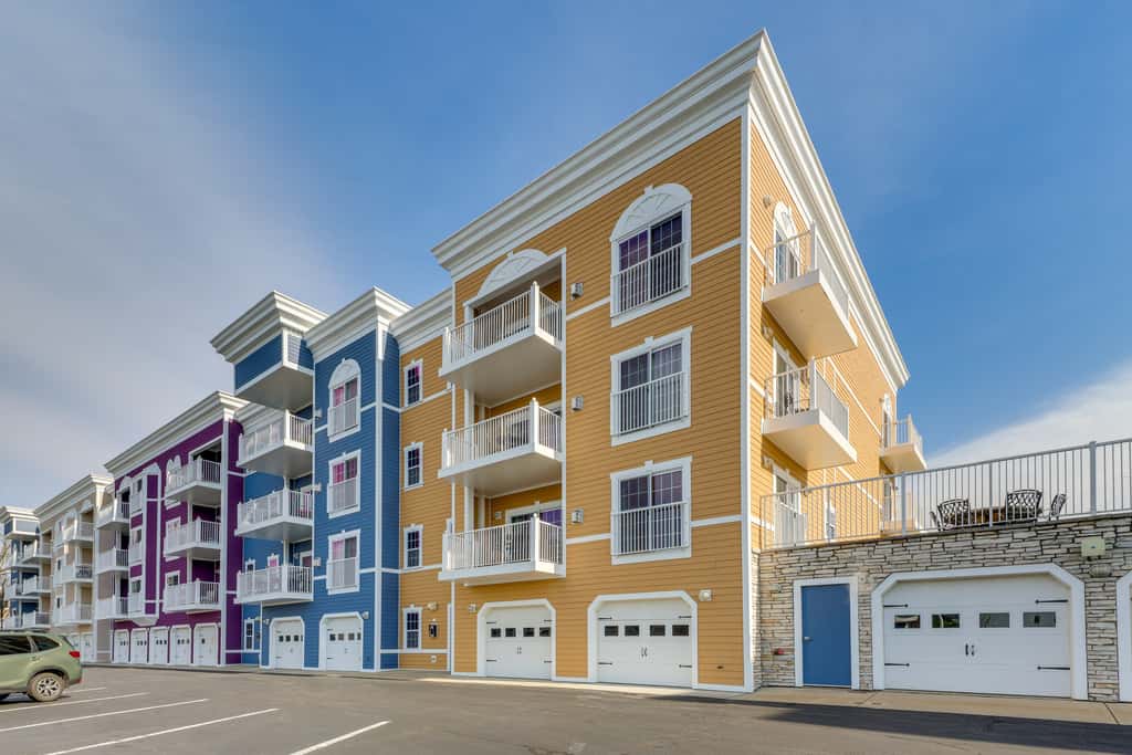 Idyllic New Buffalo Condo: Walk to Beach & Shops!