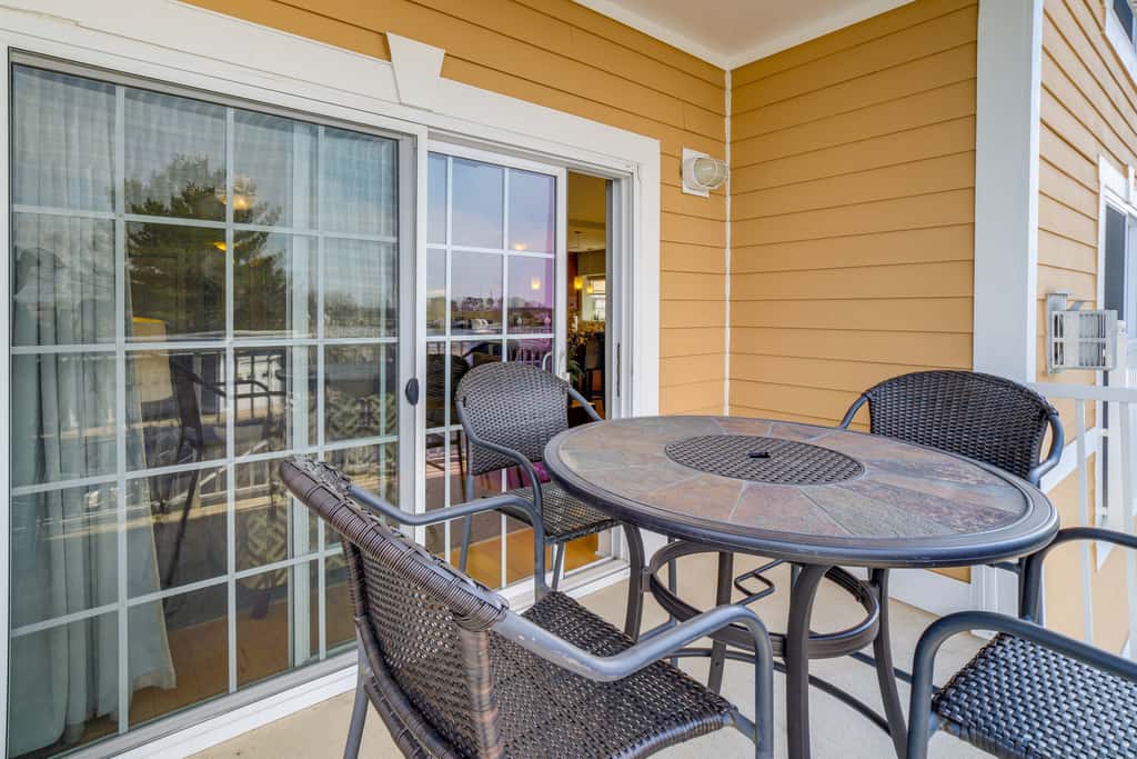 Idyllic New Buffalo Condo: Walk to Beach & Shops!
