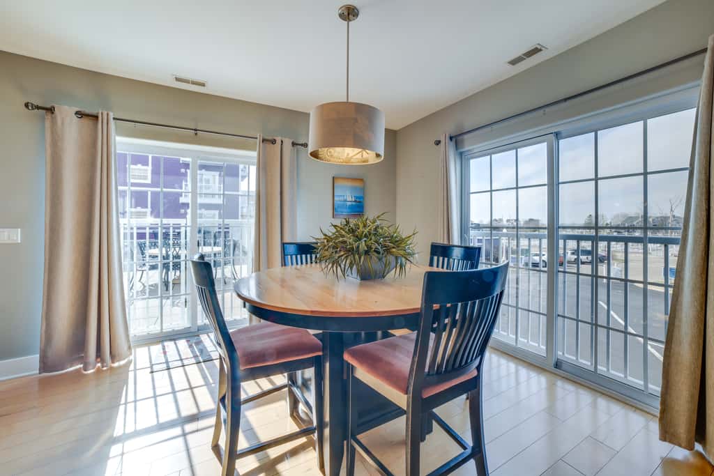 Idyllic New Buffalo Condo: Walk to Beach & Shops!