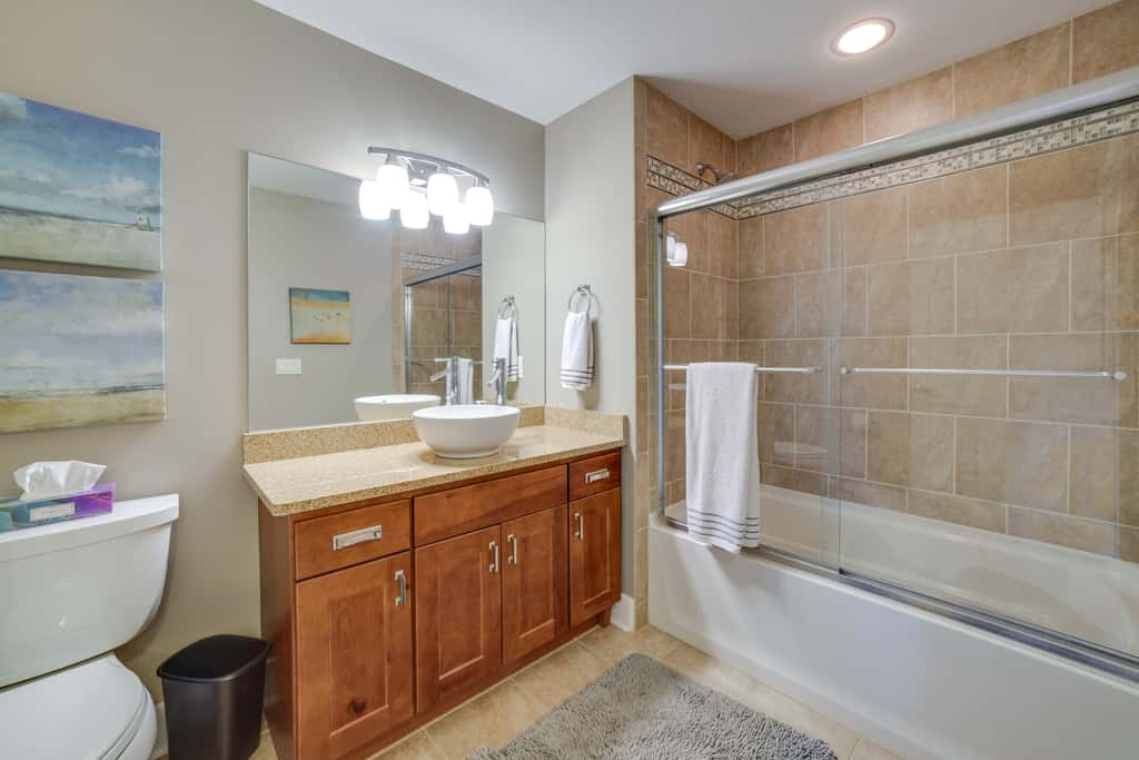 Idyllic New Buffalo Condo: Walk to Beach & Shops!