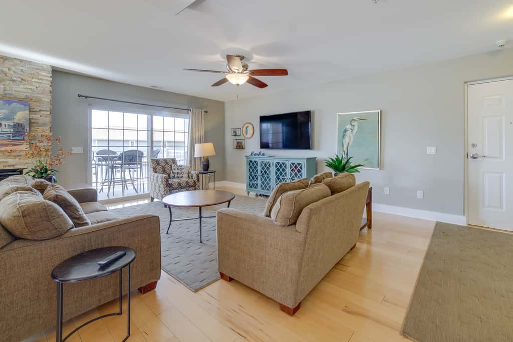 Idyllic New Buffalo Condo: Walk to Beach & Shops!