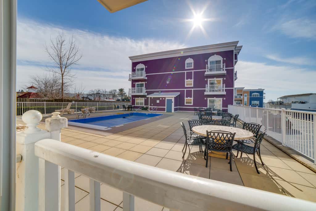 Idyllic New Buffalo Condo: Walk to Beach & Shops!