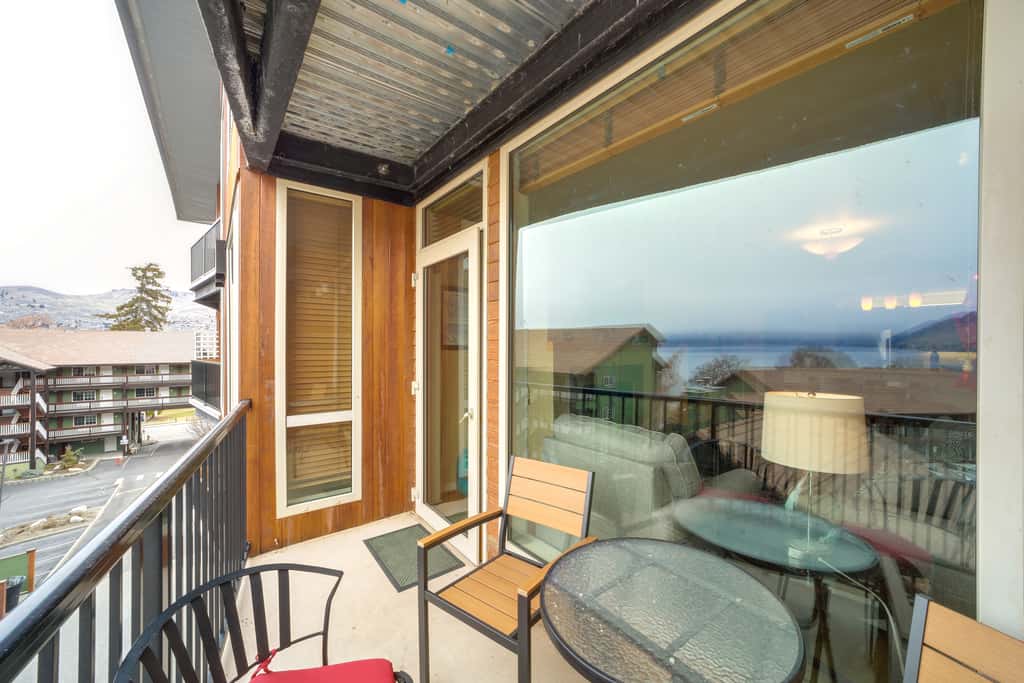 Pool, Hot Tub, & Beach Access! Chelan Family Haven
