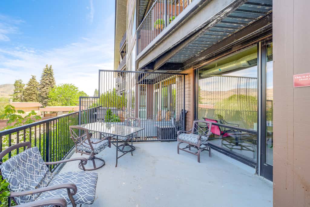 Pool, Hot Tub, & Beach Access! Chelan Family Haven
