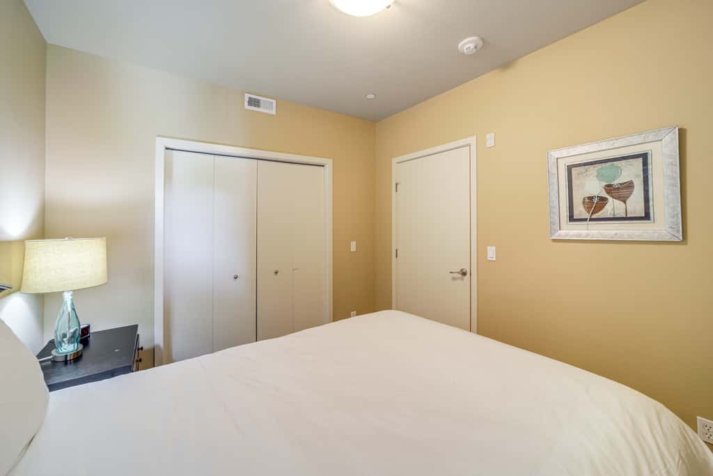 Pool, Hot Tub, & Beach Access! Chelan Family Haven
