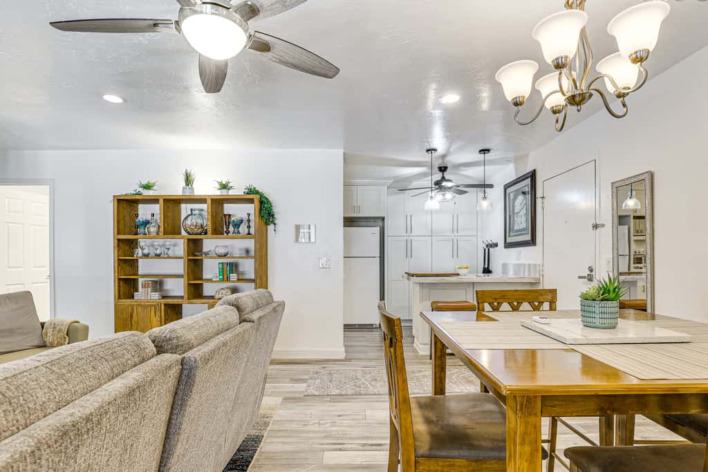 Oceanside Condo w/ Pool & Hot Tub Access!
