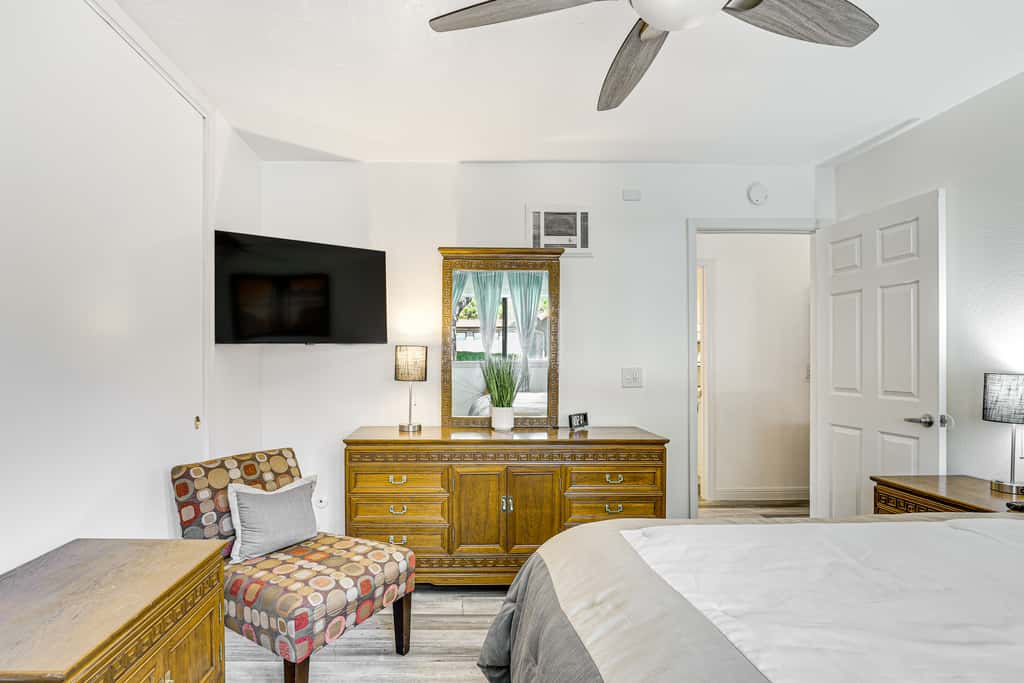 Oceanside Condo w/ Pool & Hot Tub Access!