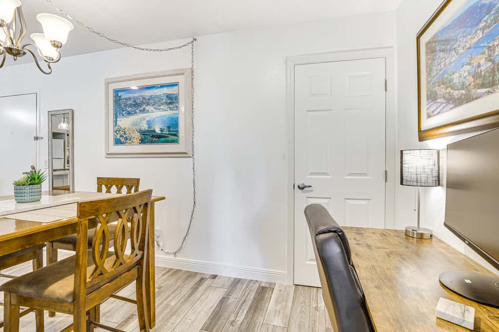 Oceanside Condo w/ Pool & Hot Tub Access!