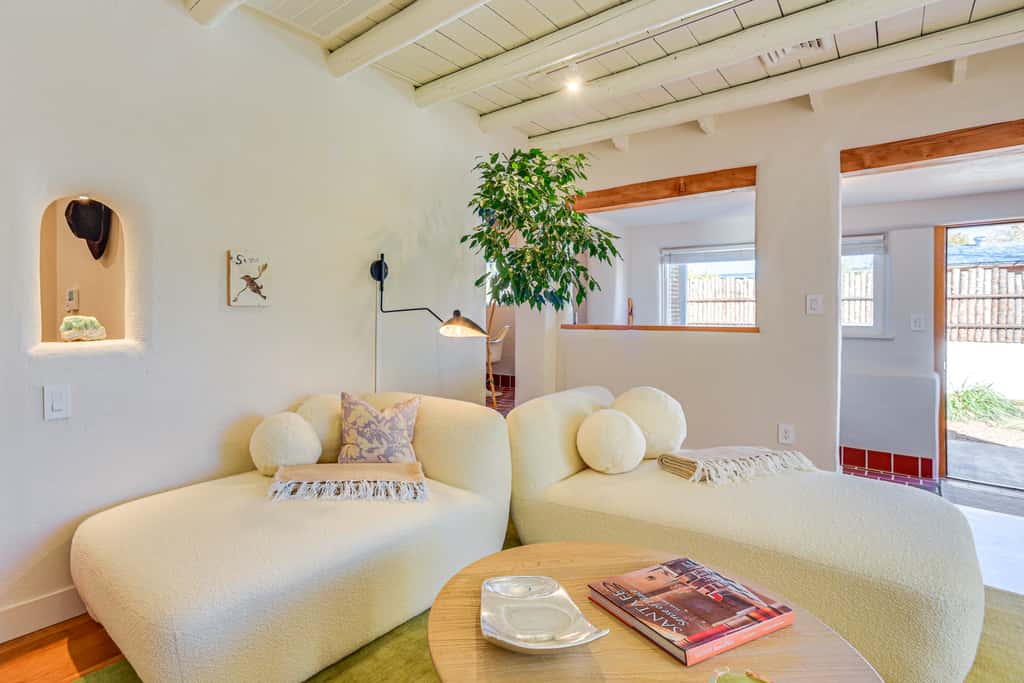 3 Mi to Downtown - Condo w/ Hot Tub in Santa Fe!