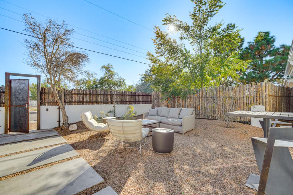 3 Mi to Downtown - Condo w/ Hot Tub in Santa Fe!