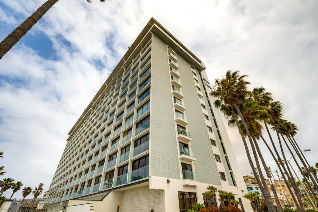 Oceanfront San Diego Getaway: Steps to Beach!