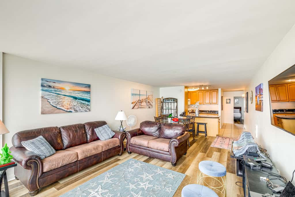Oceanfront San Diego Getaway: Steps to Beach!