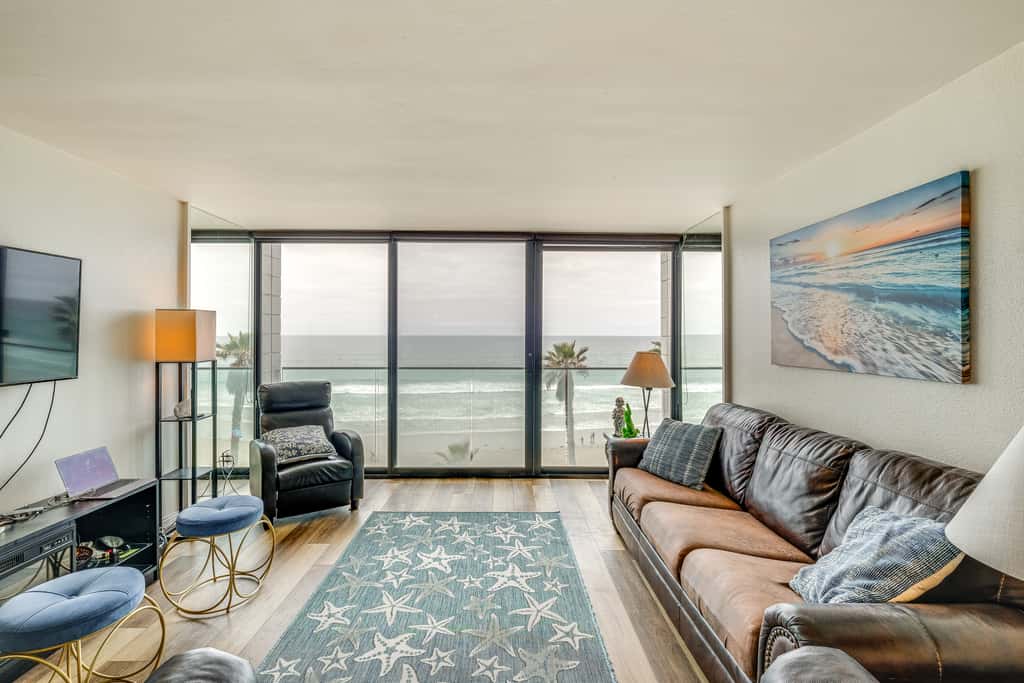 Oceanfront San Diego Getaway: Steps to Beach!