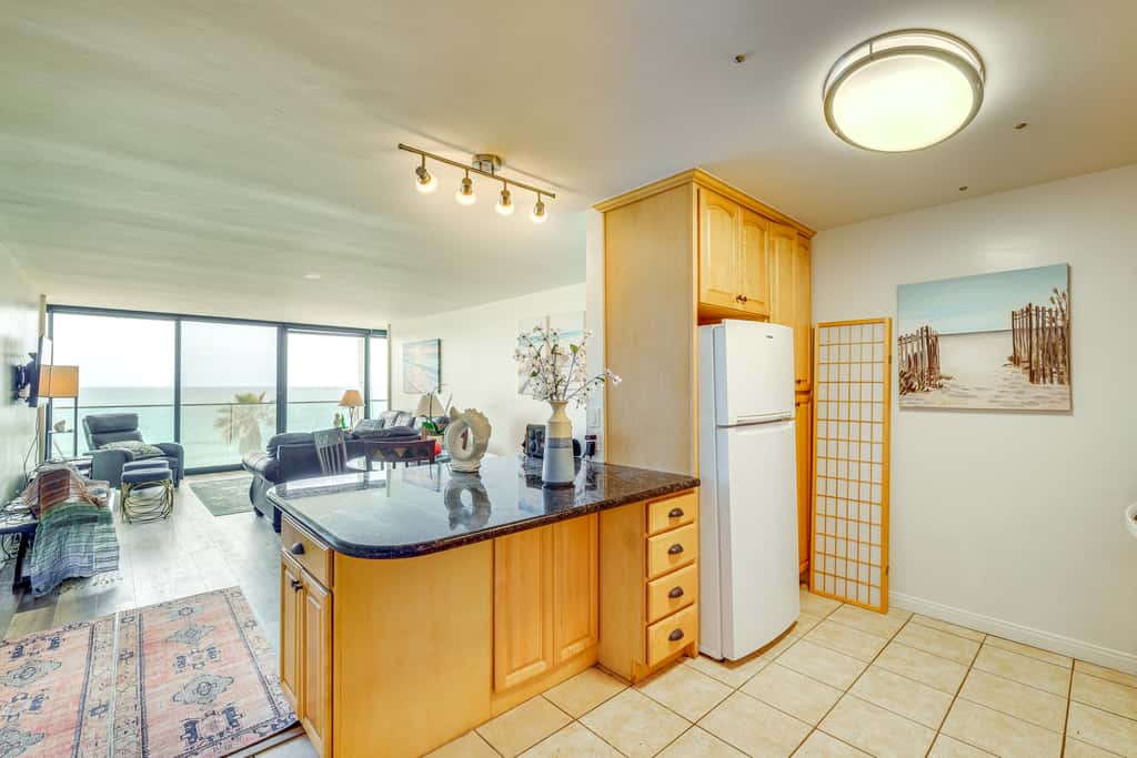Oceanfront San Diego Getaway: Steps to Beach!