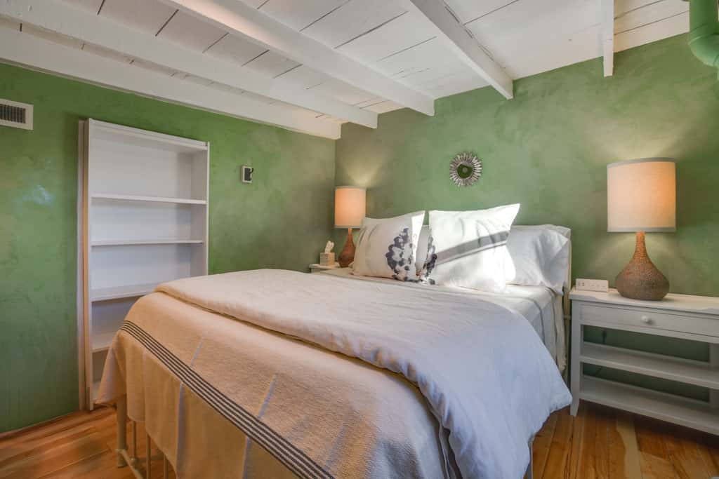 Rustic Adobe-Style Home w/ Hot Tub in Santa Fe