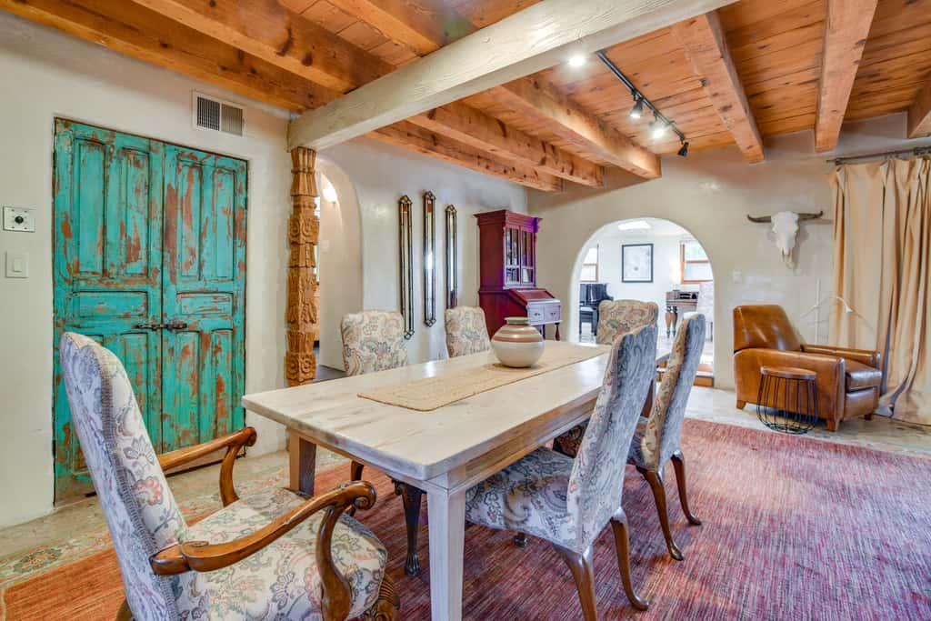 Rustic Adobe-Style Home w/ Hot Tub in Santa Fe