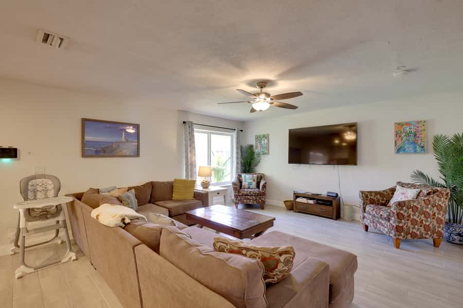 Pool & Patio! Gem 4 Mi to Fort Lauderdale Beach | 4 Bed Fort Lauderdale ...