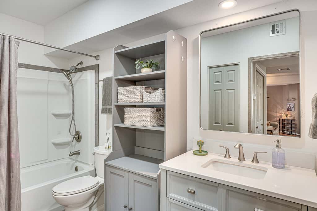 Pool & Hot Tub: Updated Tucson Condo w/ Workspace