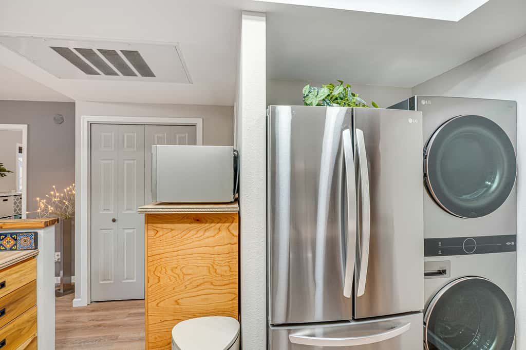 Pool & Hot Tub: Updated Tucson Condo w/ Workspace