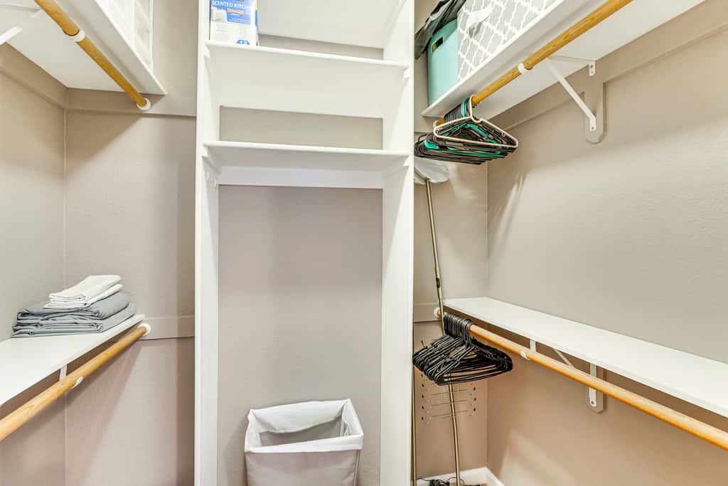 Pool & Hot Tub: Updated Tucson Condo w/ Workspace
