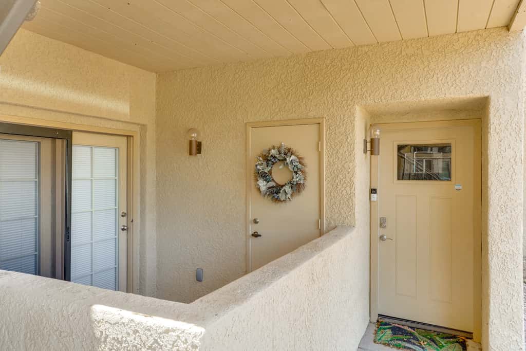 Pool & Hot Tub: Updated Tucson Condo w/ Workspace