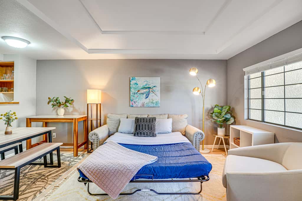 Pool & Hot Tub: Updated Tucson Condo w/ Workspace