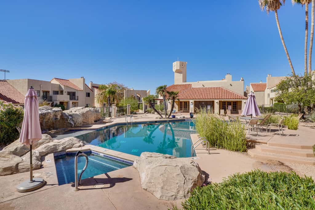 Pool & Hot Tub: Updated Tucson Condo w/ Workspace