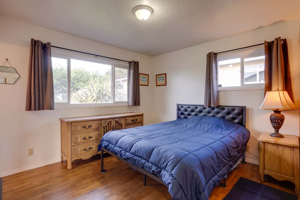 Ocean & Sunset Views: Brookings Home Near Town!