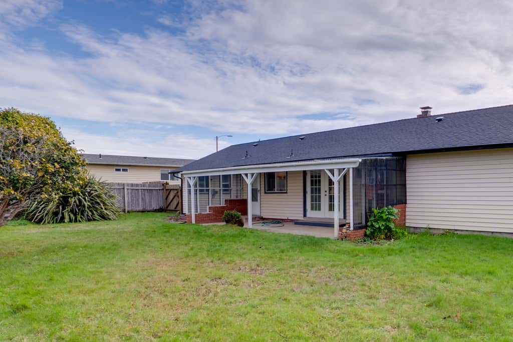 Ocean & Sunset Views: Brookings Home Near Town!