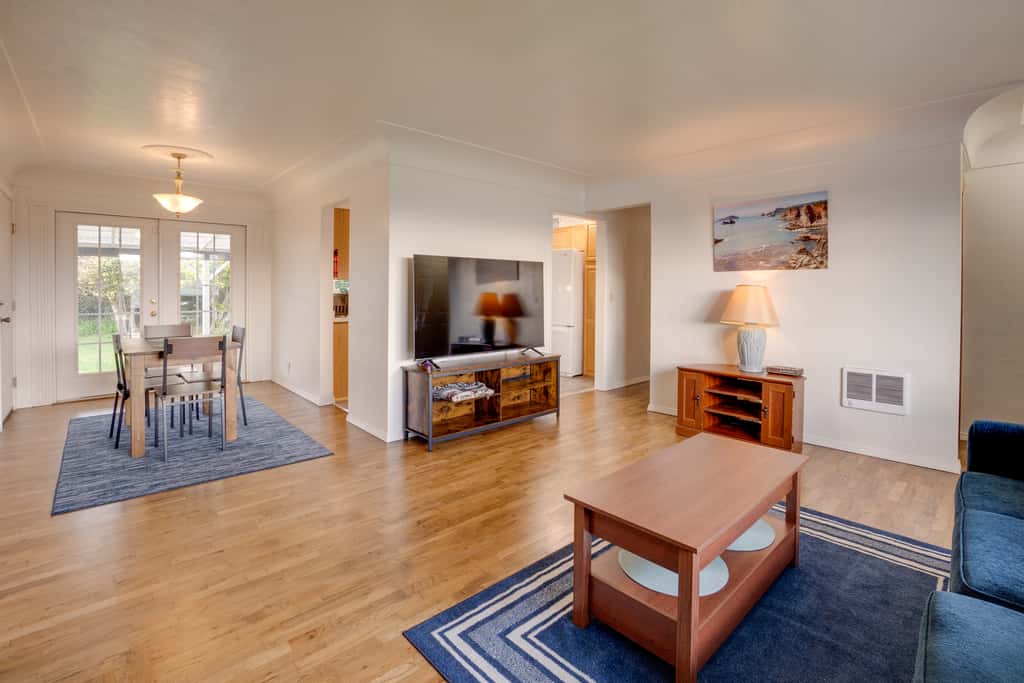 Ocean & Sunset Views: Brookings Home Near Town!