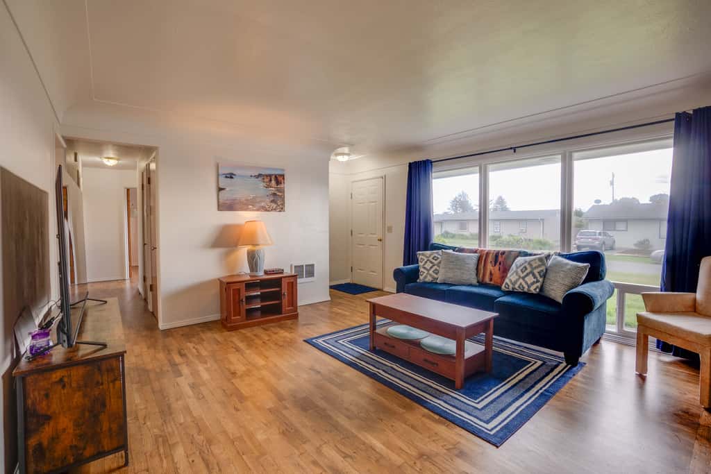 Ocean & Sunset Views: Brookings Home Near Town!