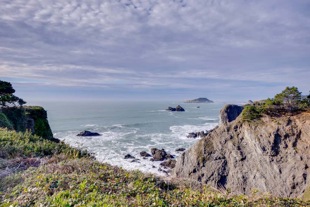 Ocean & Sunset Views: Brookings Home Near Town!