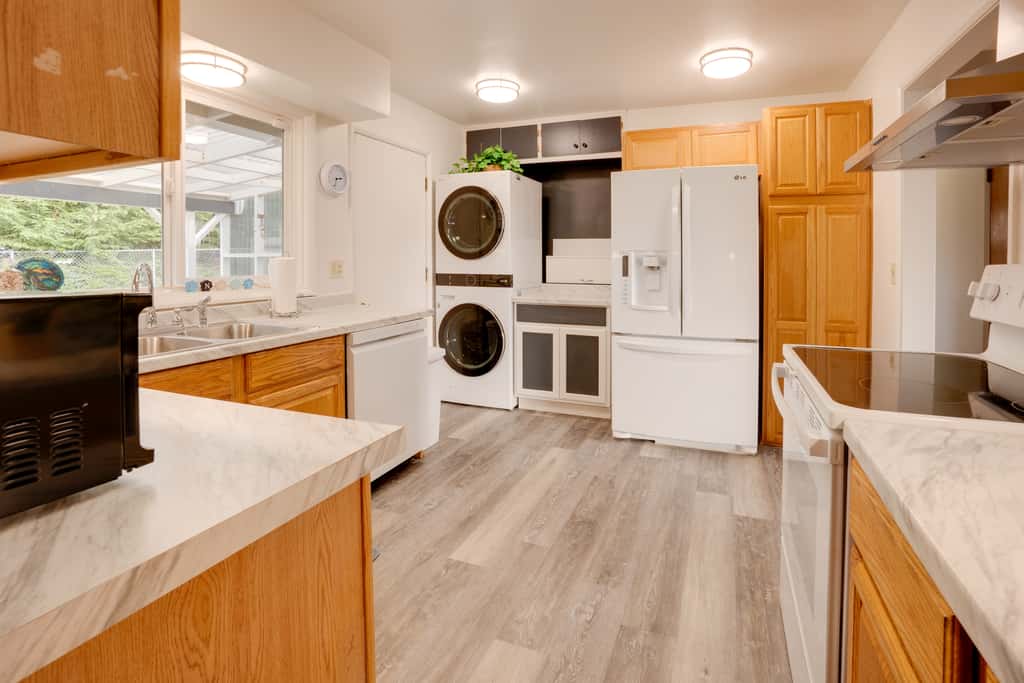 Ocean & Sunset Views: Brookings Home Near Town!