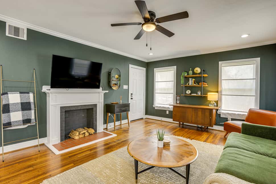 Condo 2 Mi to Houston Zoo & Museum District! | 2 Bed Houston, TX ...