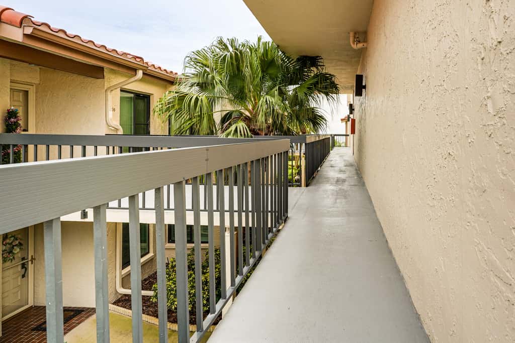 Heated Pool Access: Bayfront Isla Del Sol Condo