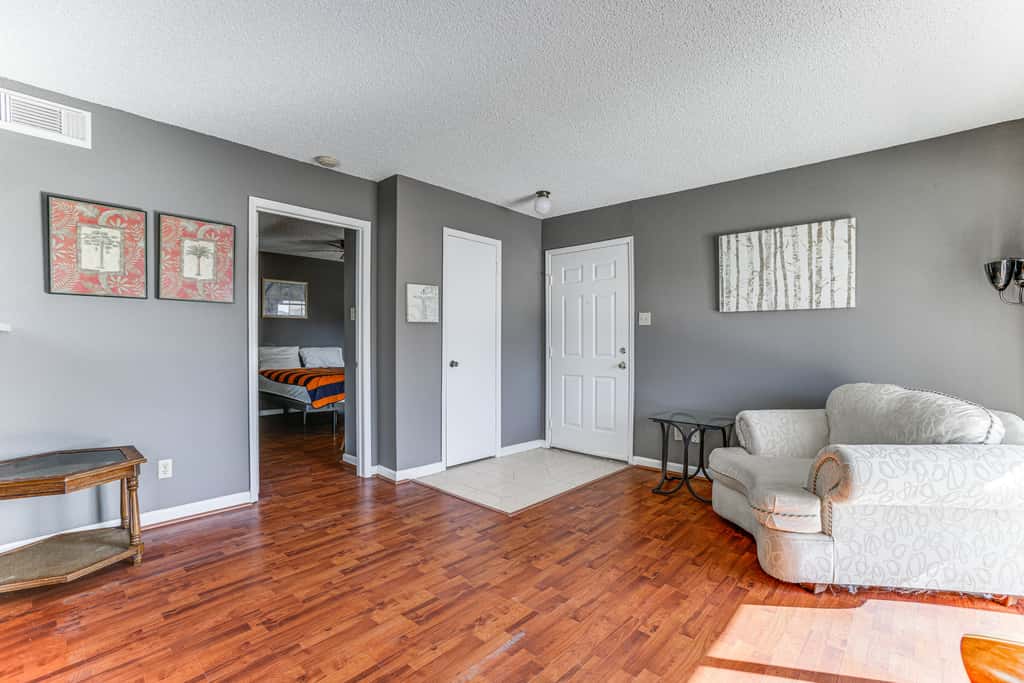 3 Mi to Houston Medical Center: Extended Stay