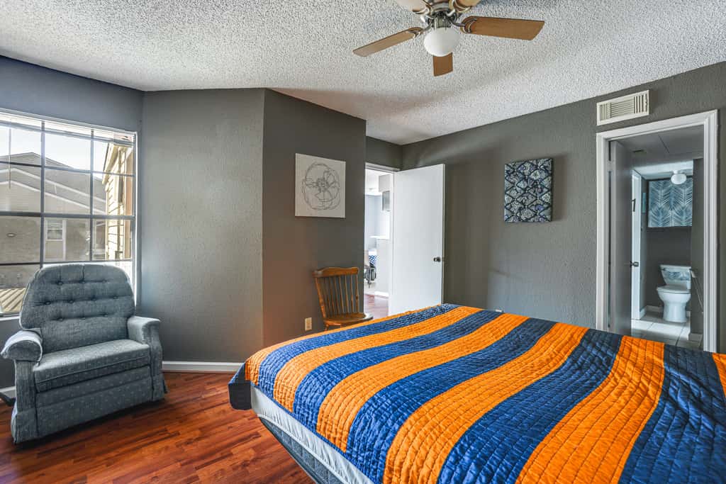 3 Mi to Houston Medical Center: Extended Stay