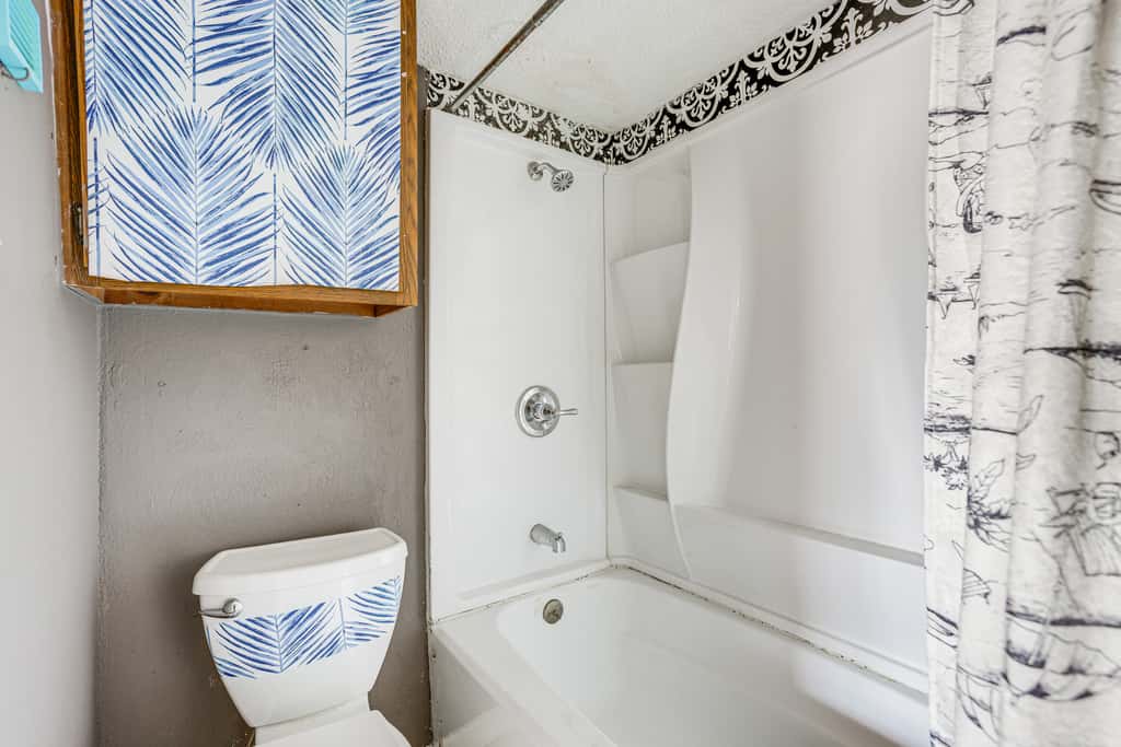 3 Mi to Houston Medical Center: Extended Stay